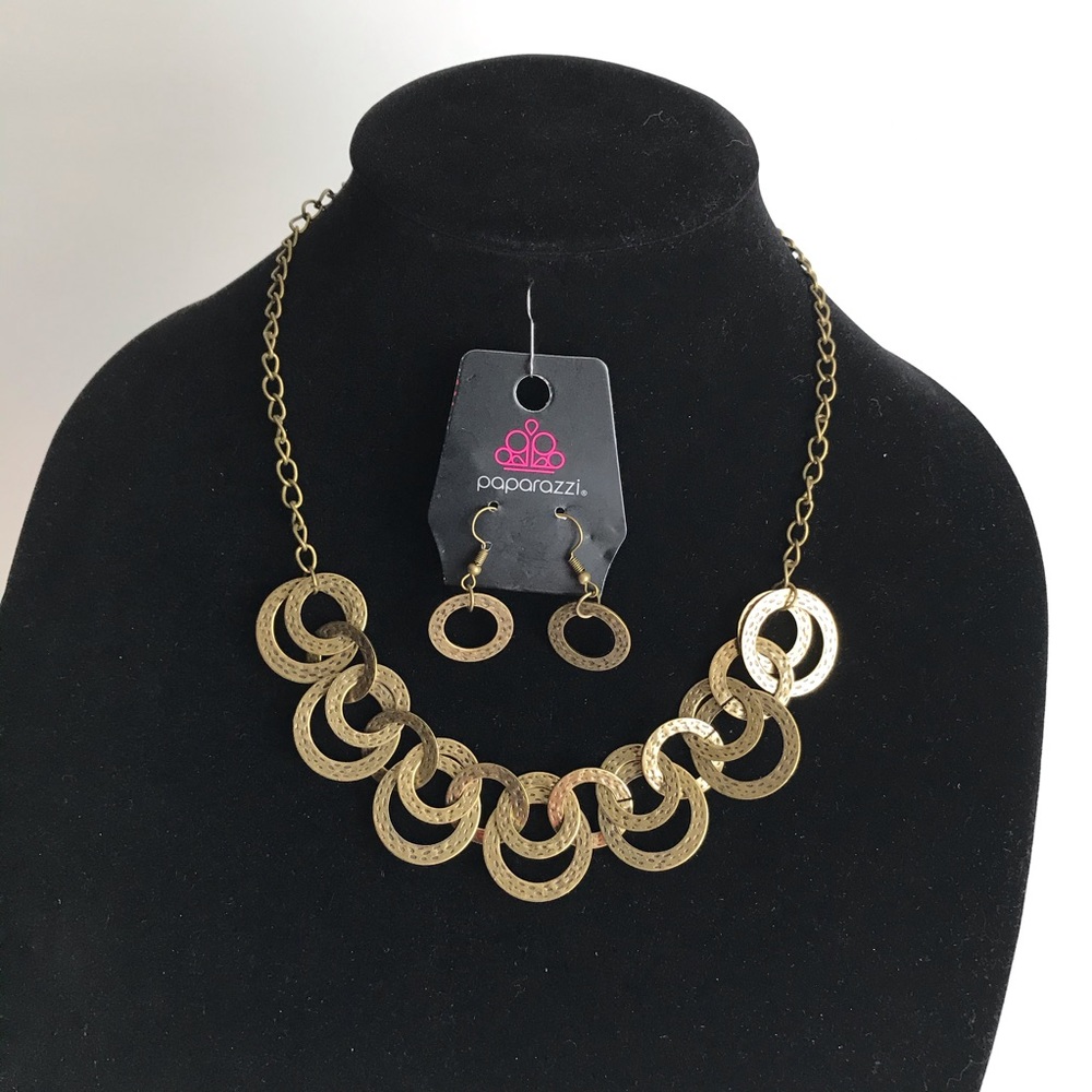 Paparazzi Necklace with matching earrings-brown